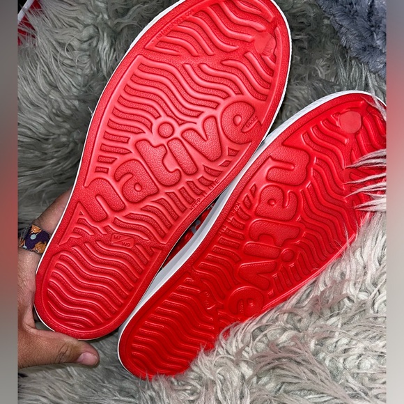 Disney Parks Native 2021 Red
Mickey Minnie Rubber Slip On Clogs
Shoes M 7 W 9 - Picture 6 of 8